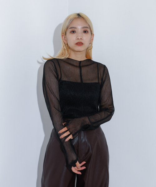 NOMINE(ノミネ)の「ラメ シアー プリーツ トップス (ロンT)(Tシャツ/カットソー・レディース・ブルー/ブラック/アイボリー/ブロンズ・フリー)」の1枚目の写真