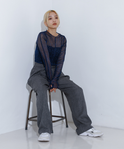 NOMINE(ノミネ)の「ラメ シアー プリーツ トップス (ロンT)(Tシャツ/カットソー・レディース・ブルー/ブラック/アイボリー/ブロンズ・フリー)」の20枚目の写真