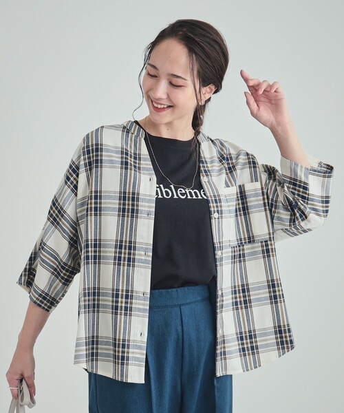 SHOO・LA・RUE（シューラルー）の「◆【洗える】暑い時期もさらりと着られる 7分袖チェックシャツ（シャツ/ブラウス・レディース・ホワイト系4/ワイン系1/ブラック系1・03/02/04）」の2枚目の写真