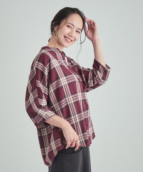 SHOO・LA・RUE（シューラルー）の「◆【洗える】暑い時期もさらりと着られる 7分袖チェックシャツ（シャツ/ブラウス・レディース・ホワイト系4/ワイン系1/ブラック系1・03/02/04）」の5枚目の写真