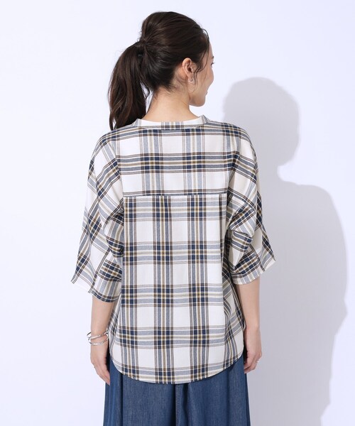SHOO・LA・RUE（シューラルー）の「◆【洗える】暑い時期もさらりと着られる 7分袖チェックシャツ（シャツ/ブラウス・レディース・ホワイト系4/ワイン系1/ブラック系1・03/02/04）」の14枚目の写真
