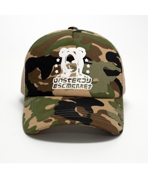 ESC STUDIO（イーエスシースタジオ）の「韓国ブランド ESC STUDIO イーエスシースタジオ ESC*USM trucker hat トラッカー キャップ メッシュキャップ 帽子 カモ柄キャップ 迷彩キャップ ロゴキャップ 缶バッチ 韓国ファッション 韓国ストリート ストリートファッション（キャップ・メンズ・グリーン系カモフラージュ/ブラック・ONE SIZE）」の10枚目の写真
