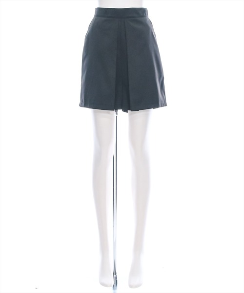 clear（クリア）の「≪再入荷≫タックフレアショートパンツ［大人 カジュアル 着回し力抜群］（その他パンツ・レディース・ベージュ/ブラック・F）」の7枚目の写真