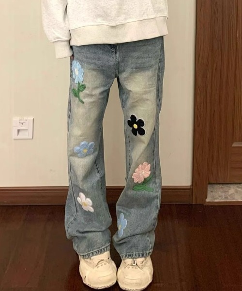 セール】花モチーフ デニムパンツ（デニムパンツ）｜GEMEDA