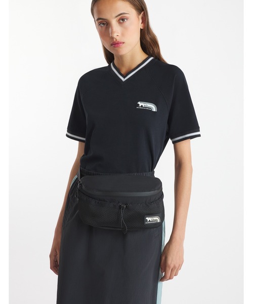 Maison Kitsune(メゾンキツネ)の「FLASH FOX BUMBAG(ボディ Maison Kitsune(メゾンキツネ)の「FLASH FOX BUMBAG(ボディ