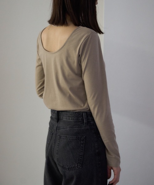 TRIANGLE PALETTE(トライアングルパレット)の「バックオープン長袖Tシャツ/前後2way着用可能(Tシャツ/カットソー・レディース・ブラック/ホワイト/ベージュ/グレー/ダークグレー・FREE)」の18枚目の写真