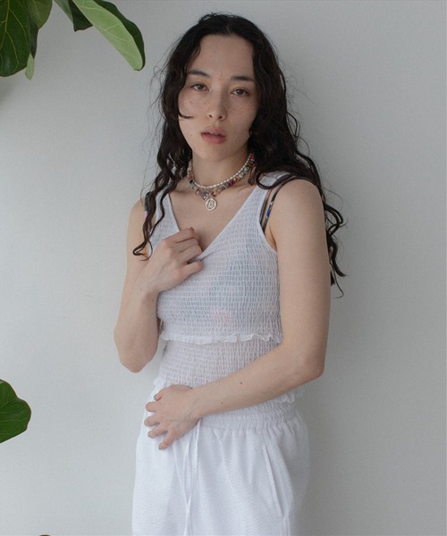SUWDEE(スーディー)の「shirring tank top(タンクトップ・レディース・ホワイト/ブラック・FREE)」の1枚目の写真