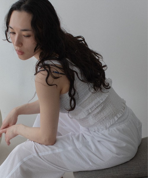 SUWDEE(スーディー)の「shirring tank top(タンクトップ・レディース・ホワイト/ブラック・FREE)」の9枚目の写真