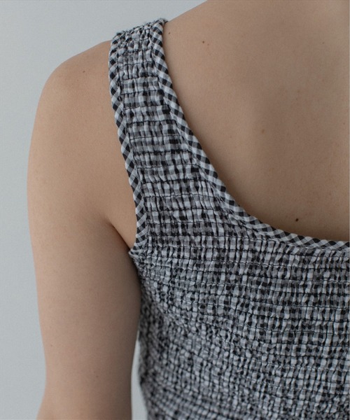 SUWDEE(スーディー)の「shirring tank top(タンクトップ・レディース・ホワイト/ブラック・FREE)」の4枚目の写真
