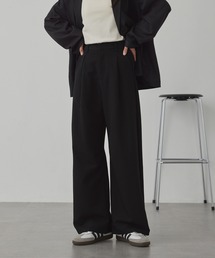 MONO-MART（モノマート）の「速乾×洗える｜カーブタック ワイドスラックス（パウダーツイル）（スラックス）」