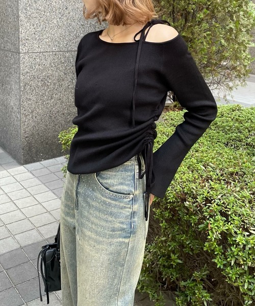 エムズグレイシー☆合わせやすさ抜群！肩リボンのニットトップス☆未使用タグ付き ♡新品未使用タグ付♡エムズグレイシー 肩リボン付 シンプル ニット