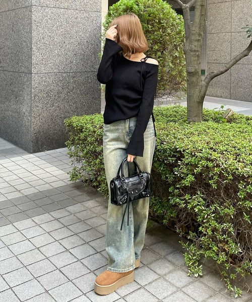 clear（クリア）の「肩リボンワンショルニットトップス [肌見せ スタイルアップ]≪2024AW新作≫（ニット/セーター・レディース・ブラック/オフホワイト/杢グレー・F）」の7枚目の写真