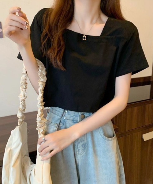 Amulet(アミュレット)の「スクエアネックTシャツ(Tシャツ/カットソー・レディース・ホワイト/ブラック・XL/L/M)」の5枚目の写真