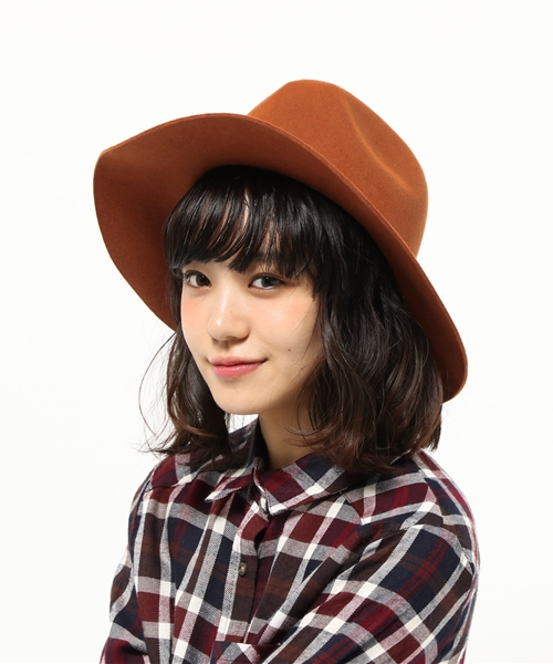 Omekashi(オメカシ)の「【Omekashi】ベルト付フェルトハット(ハット・レディース・オレンジ/ブラック/キャメル/ライトグレー・フリ-)」の5枚目の写真