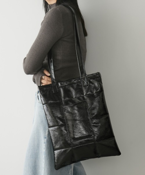 Aunt Marie's（アントマリーズ）の「キルティングトートBAG/PC,A4収納可能（トートバッグ・レディース・ブラック/シルバー/ブラウン・FREE）」の7枚目の写真