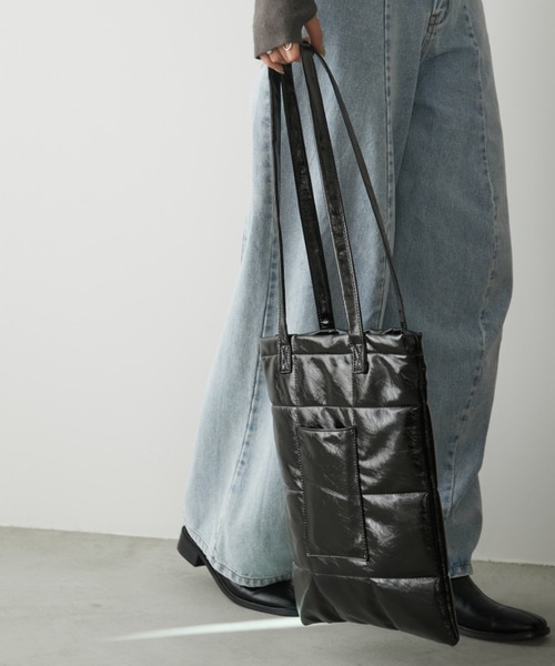 Aunt Marie's（アントマリーズ）の「キルティングトートBAG/PC,A4収納可能（トートバッグ・レディース・ブラック/シルバー/ブラウン・FREE）」の8枚目の写真