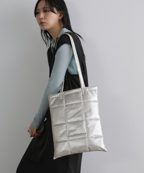 Aunt Marie's（アントマリーズ）の「キルティングトートBAG/PC,A4収納可能（トートバッグ・レディース・ブラック/シルバー/ブラウン・FREE）」の20枚目の写真