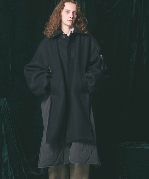 MAISON SPECIAL(メゾンスペシャル)の「《UNISEX》Prime-Over Layering Quilting Coat/プライムオーバーレイヤリングカッティングコート【MAISON SPECIAL/メゾンスペシャル】(その他アウター・メンズ・カーキ/チャコールグレー・2/1)」の2枚目の写真