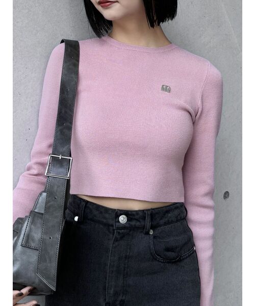 MURUA（ムルーア）の「ロゴプレートベーシックニット（ニット/セーター・レディース・ブルー/ブラック/アイボリー/モカ/ピンク・FREE）」の5枚目の写真