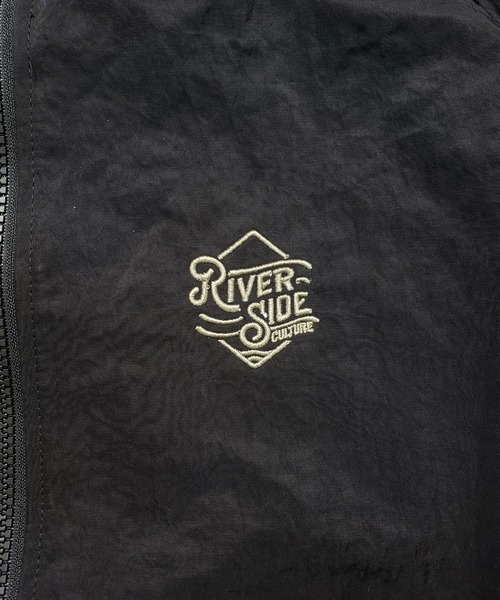 RIVER SIDE CULTURE(リバーサイドカルチャー)の「RIVER SIDE CULTURE/RSCナイロンジャケット (M4)(ブルゾン・メンズ・ブラック/オリーブ/サックスブルー・MEDIUM/LARGE/X-LARGE)」の17枚目の写真