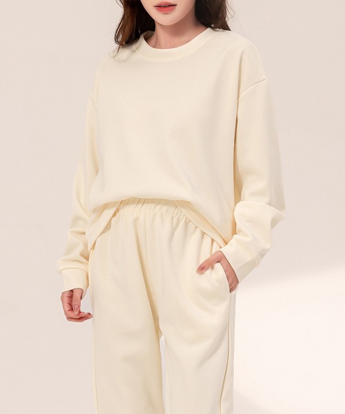 DAY CLOSET(デイ クローゼット)の「【セットアップ/ワンマイルOK】長袖ノームコアドロップショルダースウェット+ロングパンツ 上下2点セット レディース(スウェット・レディース・アイボリー/オートミール/グレー/チャコールグレー/ブラック・FREE)」の2枚目の写真