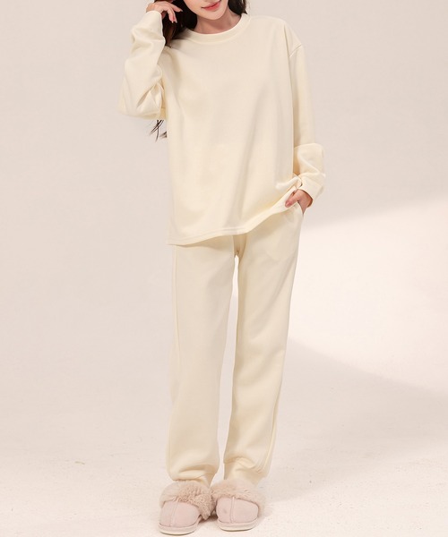 DAY CLOSET(デイ クローゼット)の「【セットアップ/ワンマイルOK】長袖ノームコアドロップショルダースウェット+ロングパンツ 上下2点セット レディース(スウェット・レディース・アイボリー/オートミール/グレー/チャコールグレー/ブラック・FREE)」の8枚目の写真