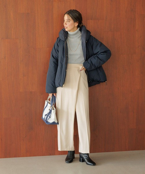 BAYFLOW(ベイフロー)の「ラップワイドパンツ(その他パンツ・レディース・ブラック/アイボリー/ベージュ・SMALL/MEDIUM)」の4枚目の写真