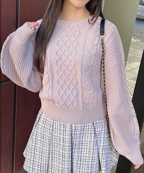 INGNI(イング)の「パール付ケーブルニット(ニット/セーター・レディース・アイボリー/グレー/ピンク/ボルドー・M)」の20枚目の写真