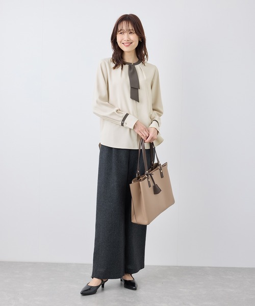 ROPE' PICNIC(ロペピクニック)の「ジョーゼット配色ボウタイ風ブラウス/セレモニー・通勤対応(シャツ/ブラウス・レディース・ホワイト/ホワイト系その他/ライトグリーン/ベージュ/ブルー系その他・36/38)」の8枚目の写真