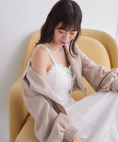 MAJESTIC LEGON（マジェスティックレゴン）の「カップ付きシャーリングキャミ（キャミソール・レディース・A/アイボリー/B/ブラック系その他/C・MEDIUM）」の10枚目の写真