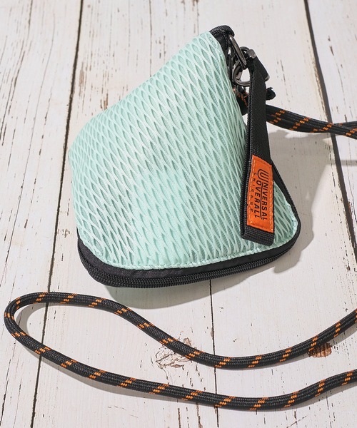 UNIVERSAL OVERALL（ユニバーサルオーバーオール）の「【UNIVERSAL OVERALL】MESH PYRAMID SHOULDERBAG / ピラミッド型 メッシュショルダーバッグ（ショルダーバッグ・レディース・チャコールグレー/ブラック/ホワイト/サックスブルー/ライム・FREE）」の5枚目の写真