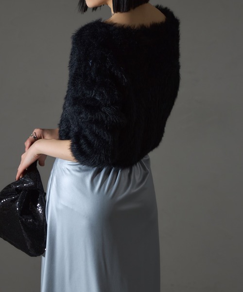 each(イーチ)の「ロングシャギークルーネックショート丈ニット(ニット/セーター・レディース・ブラック/グレイッシュベージュ/ホワイト/ベージュ・FREE)」の15枚目の写真