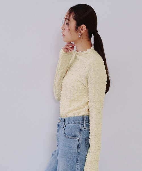 OPAQUE.CLIP（オペークドットクリップ）の「◆ぽこぽこハイネックカットソー【洗濯機洗い可】（Tシャツ/カットソー・レディース・ブラック/オフホワイト/ライトベージュ・00）」の16枚目の写真