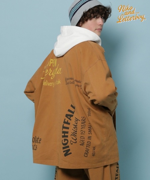 niko and...（ニコアンド）の「【LETTERBOY(レターボーイ)】コラボ落書きプリントブルゾン（ブルゾン・メンズ・ブラウン/ナチュラル・MEDIUM/LARGE）」の7枚目の写真