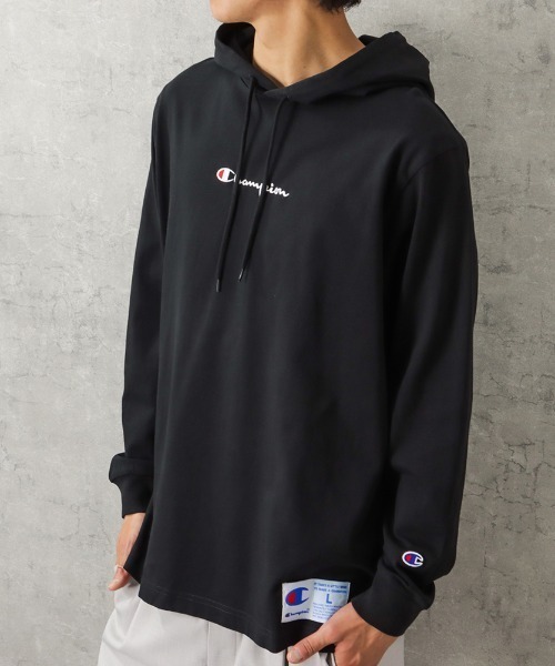 Champion(チャンピオン)の「Champion ロゴ刺繍フード付きロングスリーブTシャツ(その他トップス・メンズ・ホワイト/ブラック・M/L/XL)」の3枚目の写真