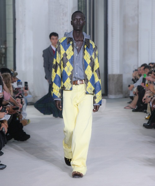 MASU（エムエーエスユー）の「"MASU X SUBU” M.S. CREST SANDAL（サンダル・メンズ・ブラウン/ネイビー・2/3）」の5枚目の写真