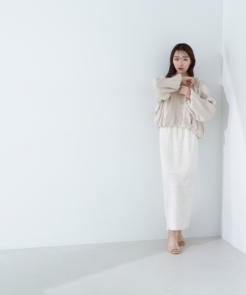 NATURAL BEAUTY BASIC（ナチュラルビューティーベーシック）の「◇グロッシーバルーンブルゾン（ブルゾン・レディース・ベージュ/ブルー/チャコールグレー・MEDIUM/SMALL）」の17枚目の写真