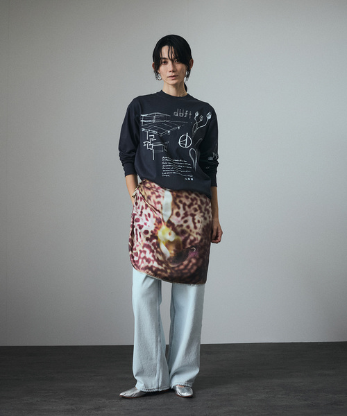 SALON adam et rope'（サロン アダム エ ロペ）の「【duft（ドゥフト） for SALON】duft シルクスカーフ（ストール/ショール・レディース・ホワイト系その他3/ホワイト系その他4・FREE）」の14枚目の写真