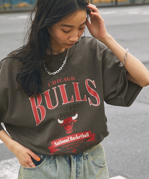 NBAチームロゴ刺繍Tシャツ Mサイズ ブラック NBA/エヌビーエー 別注 ロゴ刺繍/プリント ピグメント加工ビッグ