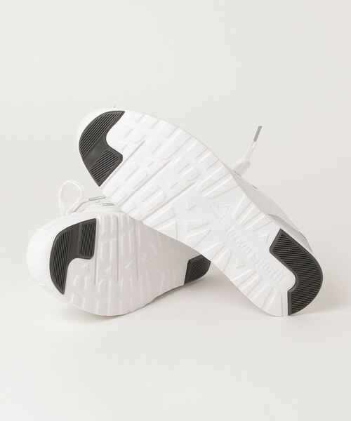 le coq sportif(ルコックスポルティフ)の「LCS モンペリエ NEO LIFT / LCS MONTPELLIER NEO LIFT(スニーカー・レディース・ホワイト×シルバー/ブラック・23.0cm/23.5cm/24.0cm/24.5cm/25.0cm/22.5cm)」の4枚目の写真