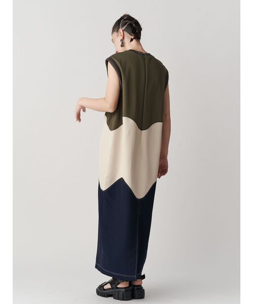 UN3D.(アンスリード)の「WAVE COCOON OP / ウェーブコクーンワンピース(ワンピース・レディース・カーキ/ブラック・36/38)」の6枚目の写真