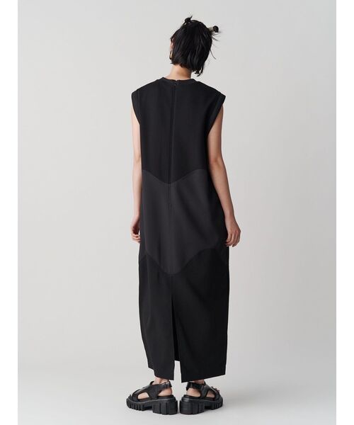 UN3D.(アンスリード)の「WAVE COCOON OP / ウェーブコクーンワンピース(ワンピース・レディース・カーキ/ブラック・36/38)」の15枚目の写真