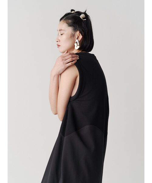 UN3D.（アンスリード）の「WAVE COCOON OP / ウェーブコクーン