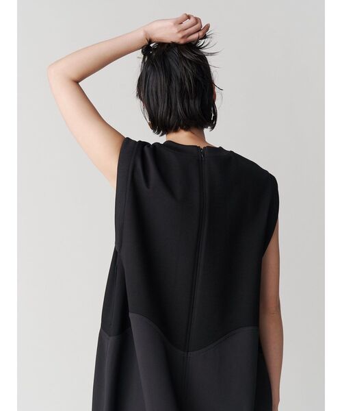 UN3D.（アンスリード）の「WAVE COCOON OP / ウェーブコクーン