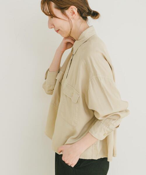 ITEMS URBANRESEARCH(アイテムズ アーバンリサーチ)の「リヨセルポケットシャツ(シャツ/ブラウス・レディース・チャコールグレー/ホワイト系その他/カーキ・FREE)」の5枚目の写真