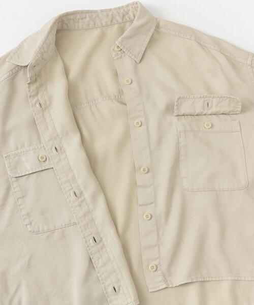 ITEMS URBANRESEARCH(アイテムズ アーバンリサーチ)の「リヨセルポケットシャツ(シャツ/ブラウス・レディース・チャコールグレー/ホワイト系その他/カーキ・FREE)」の11枚目の写真