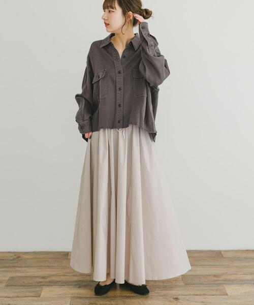 ITEMS URBANRESEARCH(アイテムズ アーバンリサーチ)の「リヨセルポケットシャツ(シャツ/ブラウス・レディース・チャコールグレー/ホワイト系その他/カーキ・FREE)」の16枚目の写真