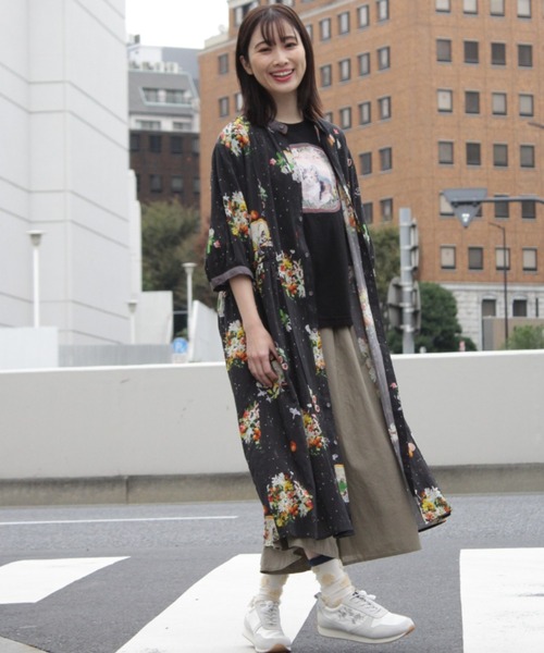 SUPER HAKKA(スーパーハッカ)の「SUPER HAKKA×庄島歩音「Plants」/「From the story」プリントワンピース(前開き)(ワンピース・レディース・ベージュ/ブラック・FREE)」の11枚目の写真