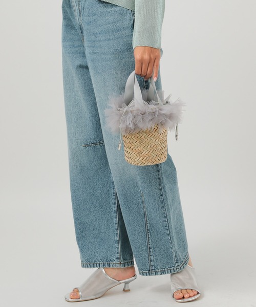 kakatoo(カカトゥ)の「【kakatoo(カカトゥ)】チュールフリンジミニカゴバッグ(かごバッグ・レディース・グレー/ブラック・FREE)」の2枚目の写真