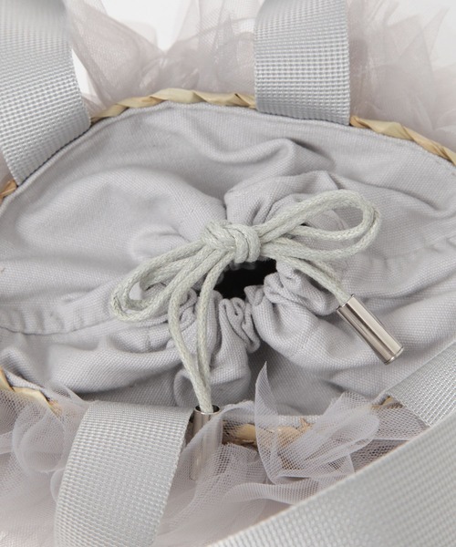 kakatoo(カカトゥ)の「【kakatoo(カカトゥ)】チュールフリンジミニカゴバッグ(かごバッグ・レディース・グレー/ブラック・FREE)」の14枚目の写真